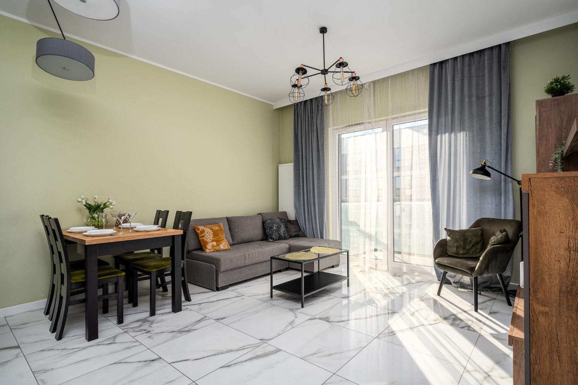 ורשה Prymasa Tysiaclecia 83A Separate Bedroom Free Garage By Perfect Apart 634 מראה חיצוני תמונה